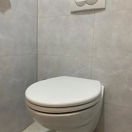 Latin Bridge アパート