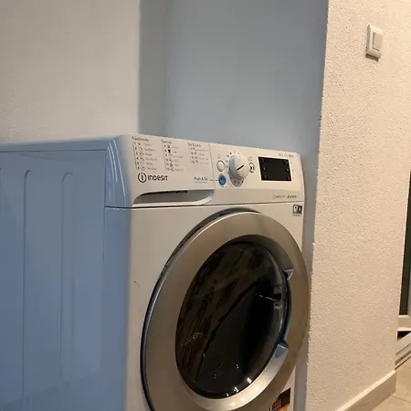 Latin Bridge 아파트