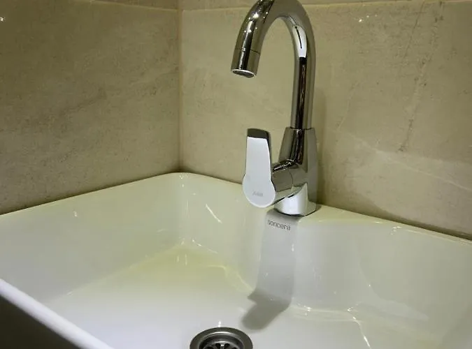 Latin Bridge 公寓 *