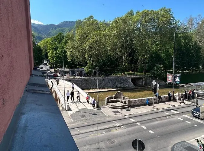 公寓 Latin Bridge 塞拉耶佛