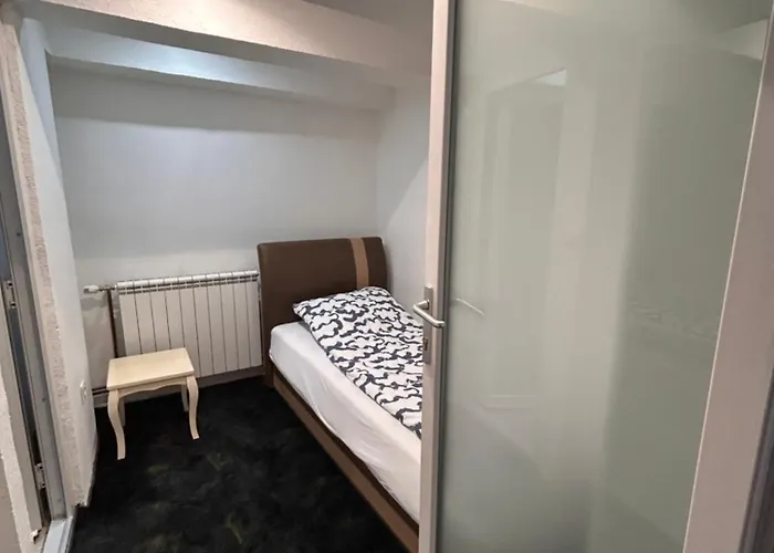 Latin Bridge 公寓 *